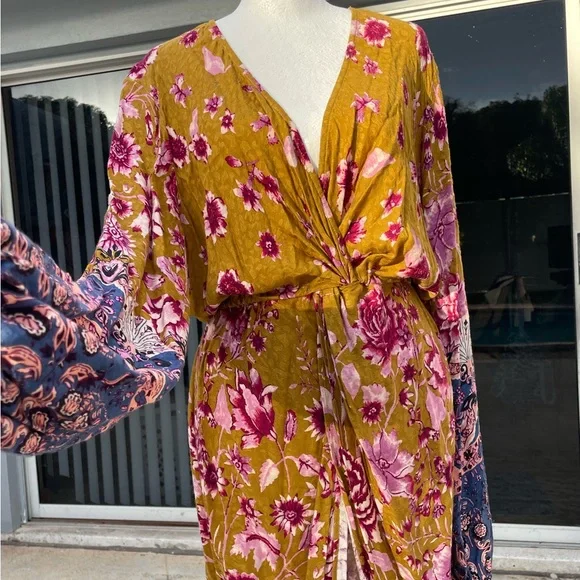 Anthropologie Floral Long Sleeve Tunic Size Medium - Picture 8 of 13